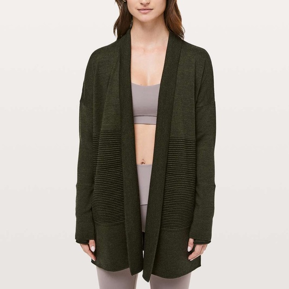 NWT Lululemon merino wool sit in Lotus wrap II khaki green - Picture 3 of 12